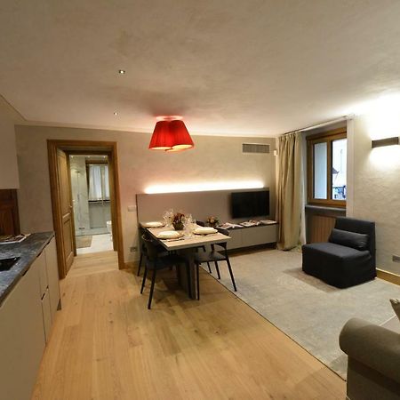 Le Reve Charmant Apartments - Via Sant'Orso,2 Aosta Exteriör bild